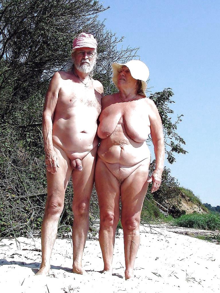 25P Nudist Beach