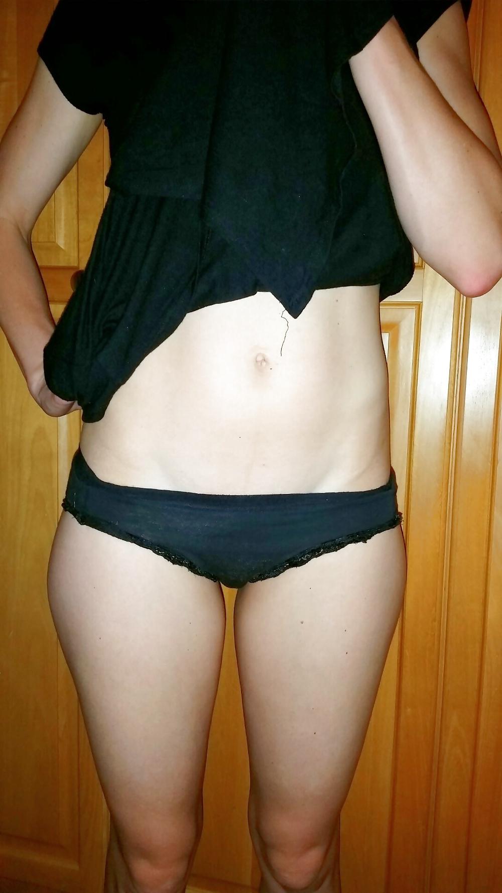 25P Wife in black