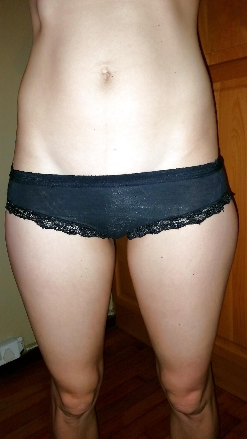 25P Wife in black