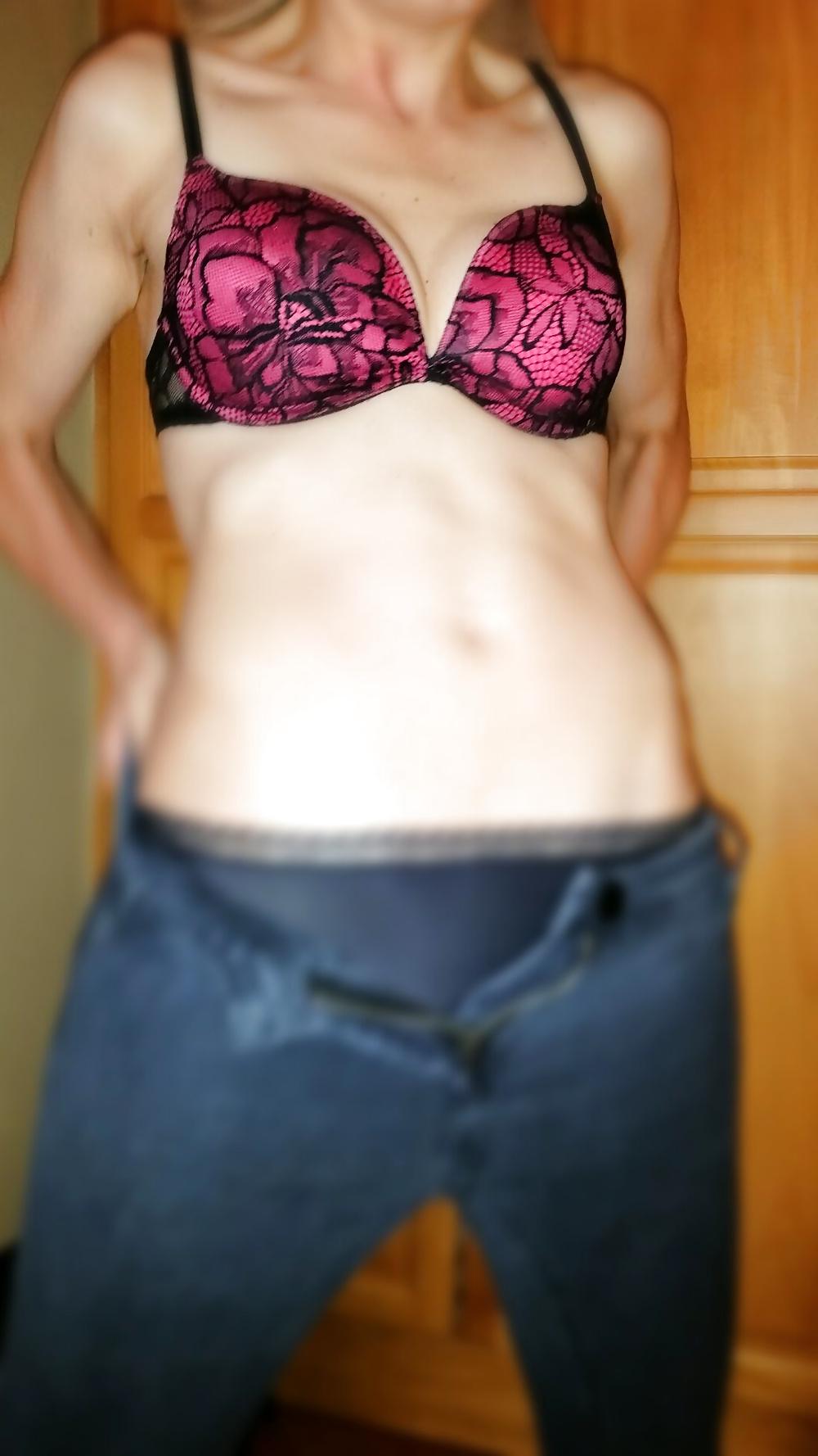 25P Wife in black