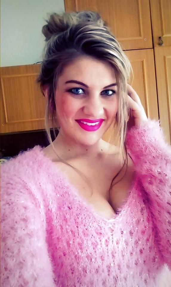 25P Sexy nurse fb babe
