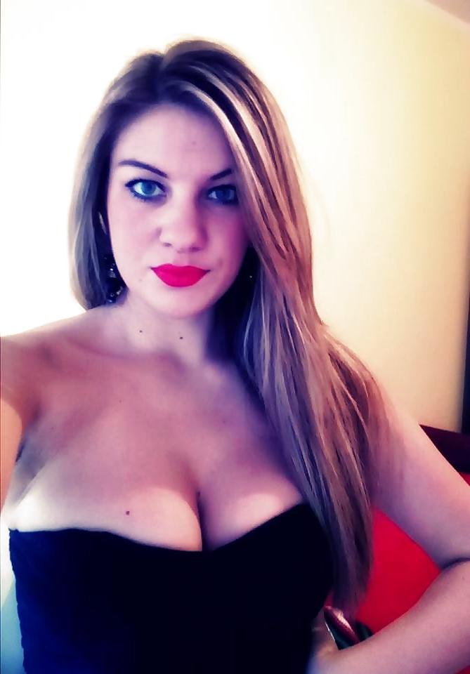 25P Sexy nurse fb babe