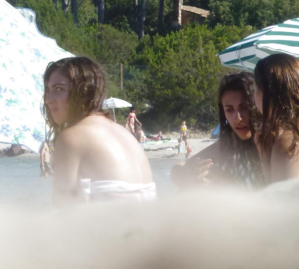 7P Nudist girl