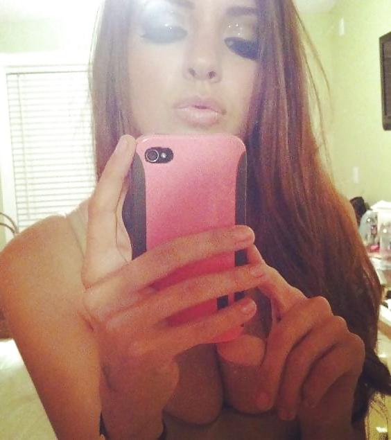 9P Hot Latina Teen Babe