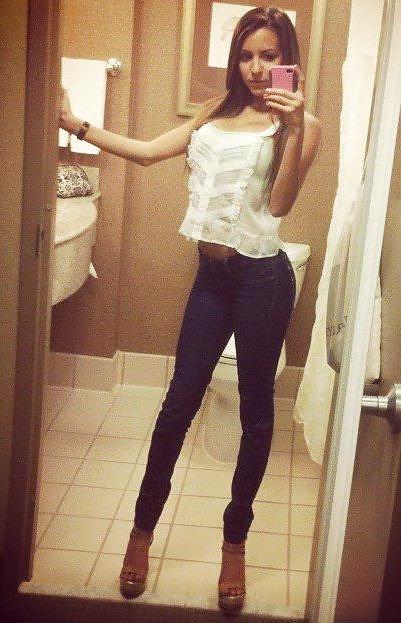 9P Hot Latina Teen Babe