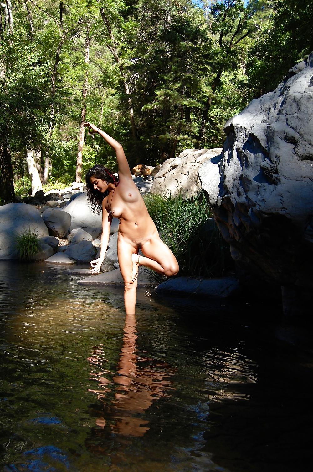24P Nudist Naturist and Outdoor