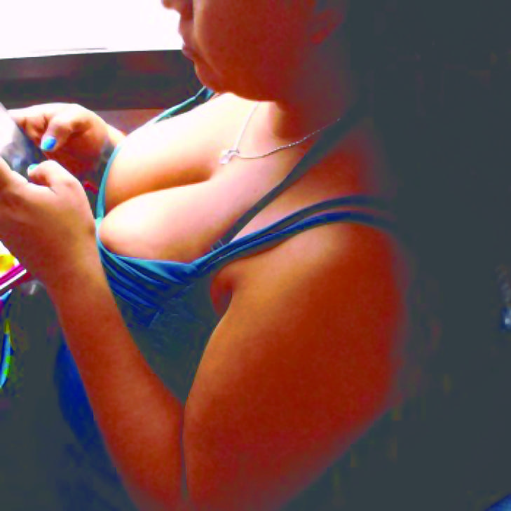 7P Hermosas tetas en bus