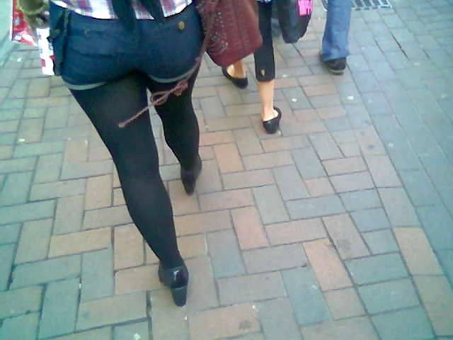 25P Nylon upskirt - just legs in nylon 6