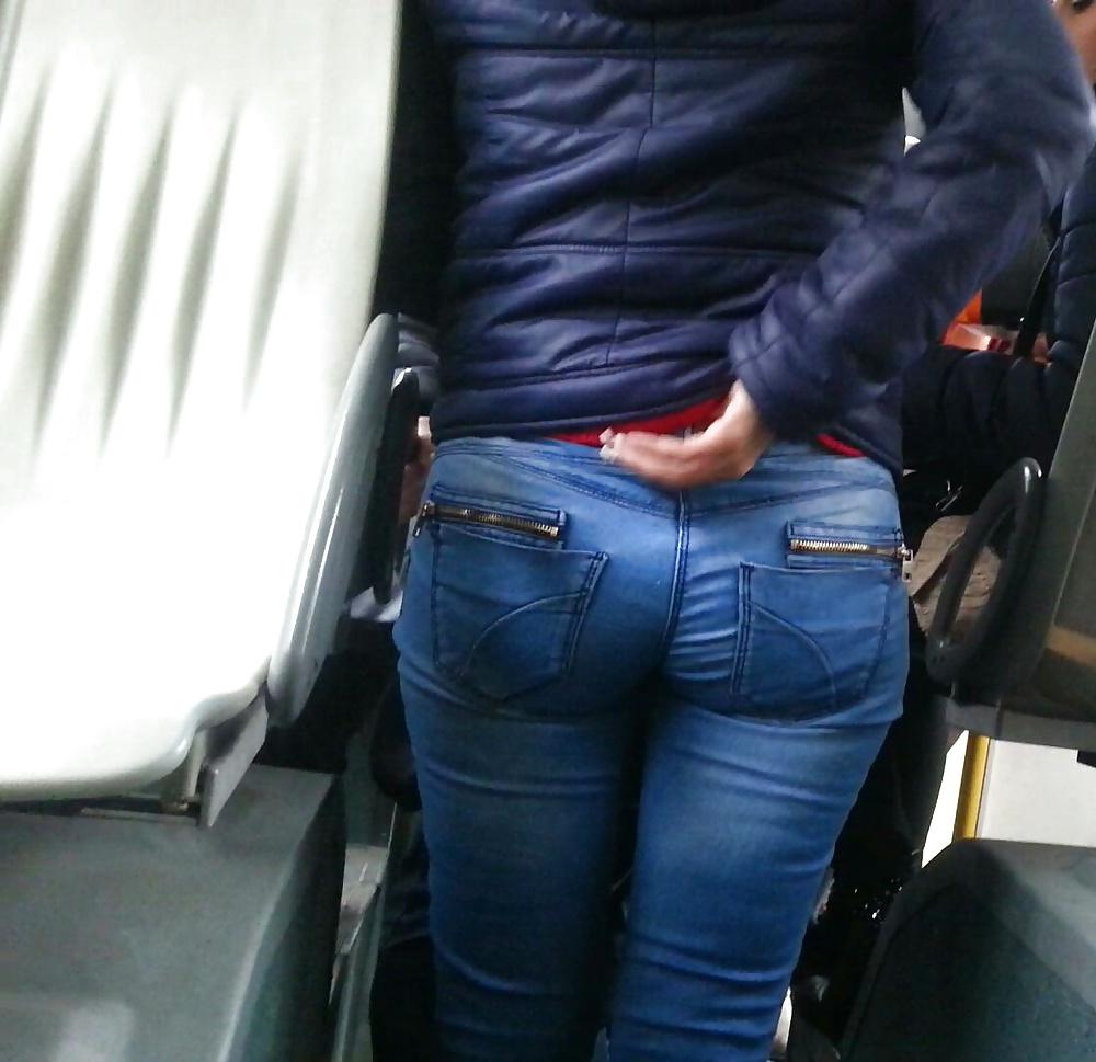 17P Spy sexy controller in bus romanian