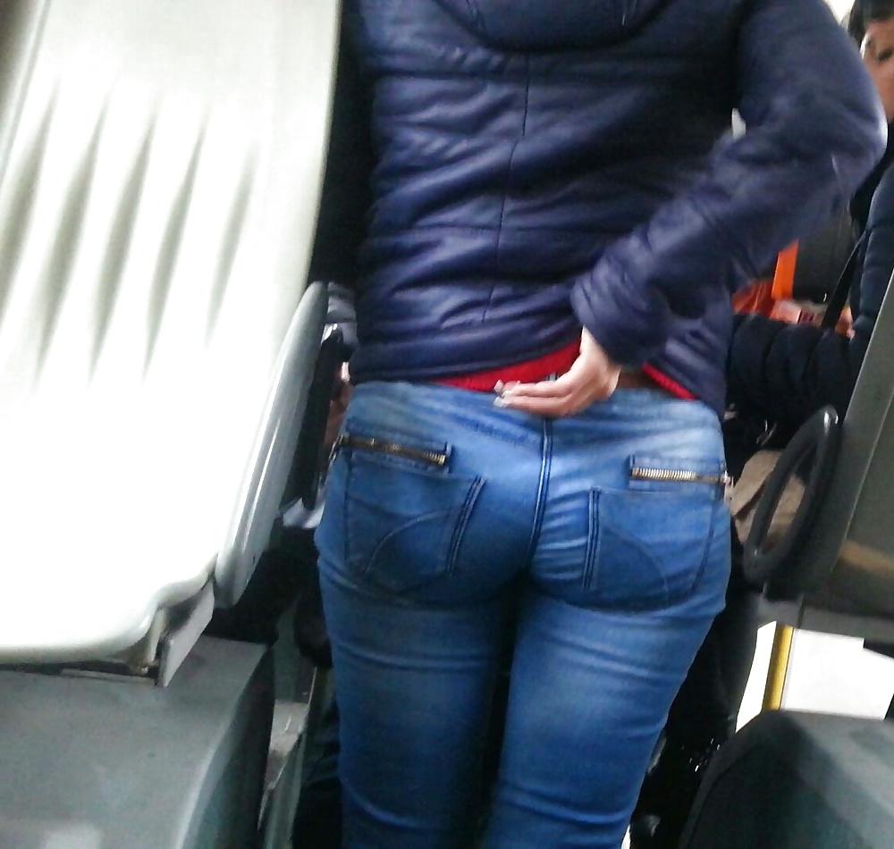 17P Spy sexy controller in bus romanian