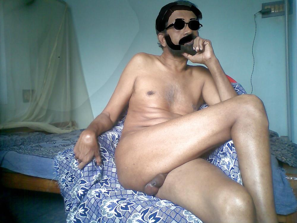 25P Nudist Mohan