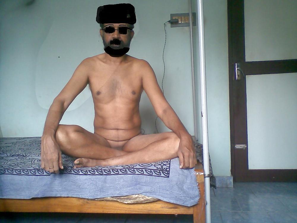 25P Nudist Mohan