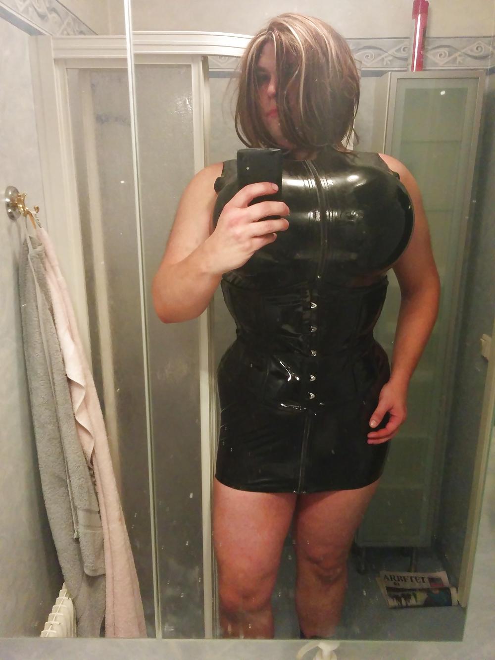 12P Jonna Latex