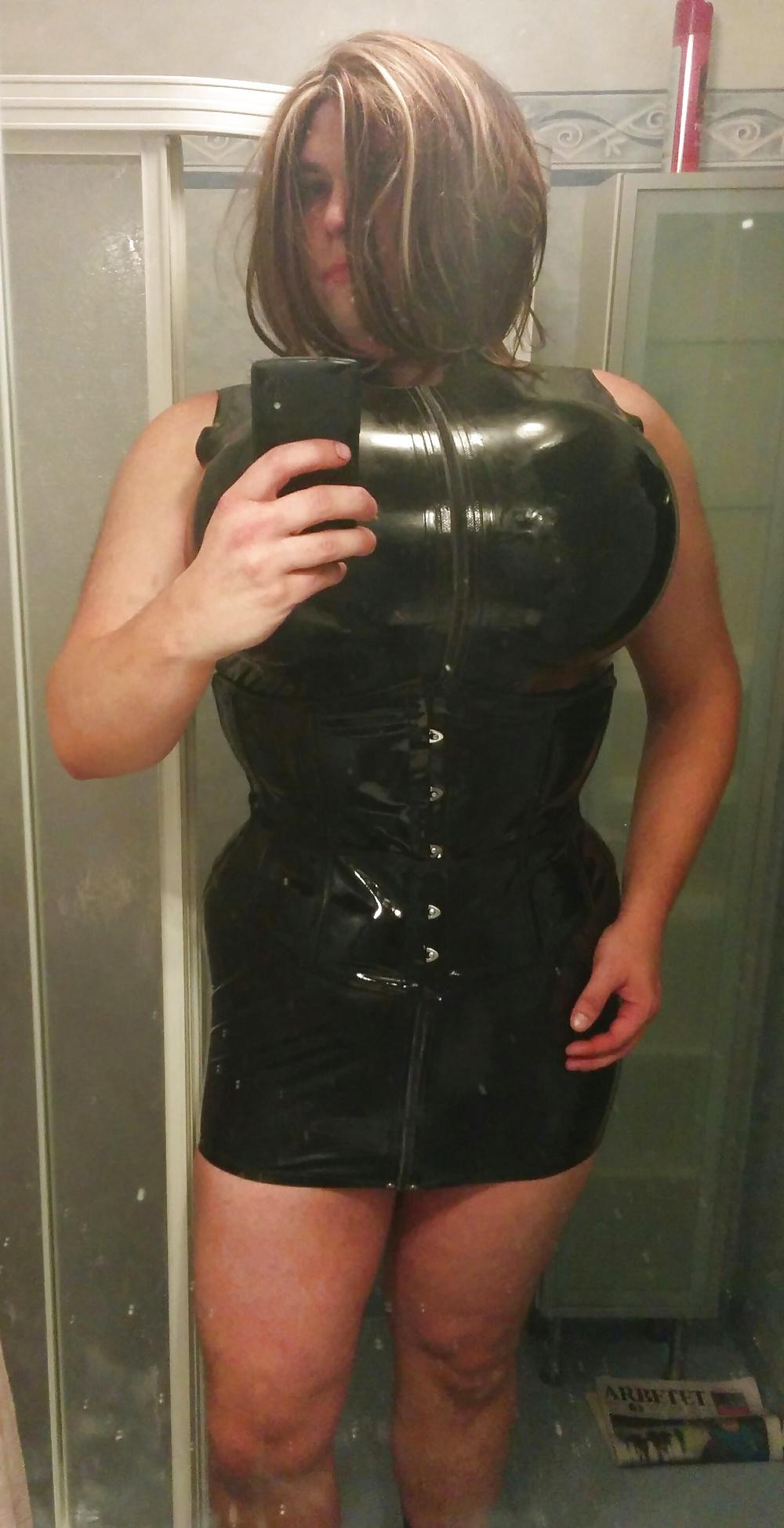 12P Jonna Latex