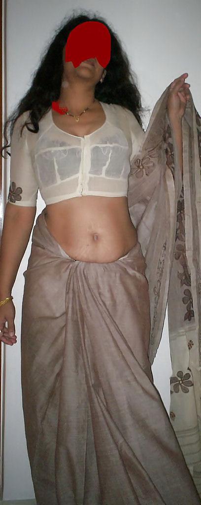 22P Wife in Saree