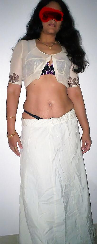 22P Wife in Saree