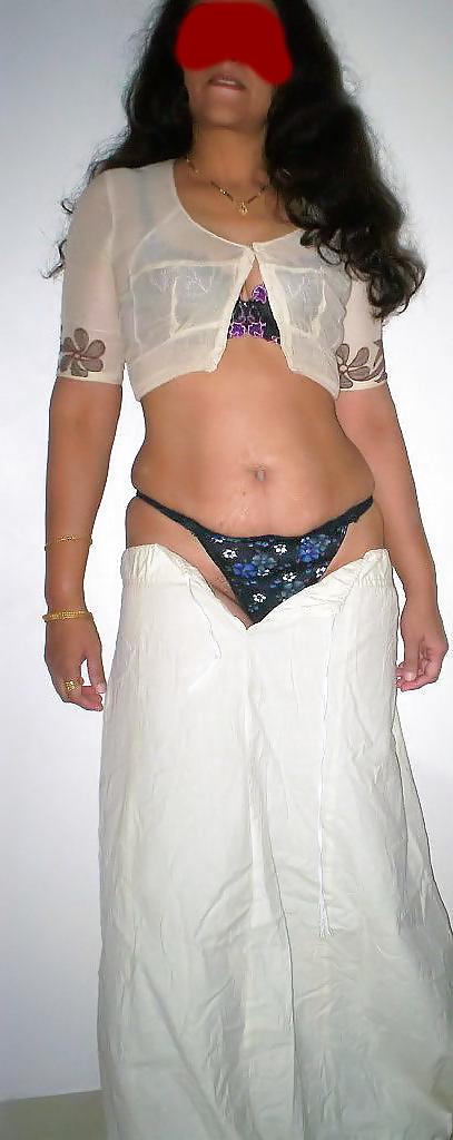 22P Wife in Saree