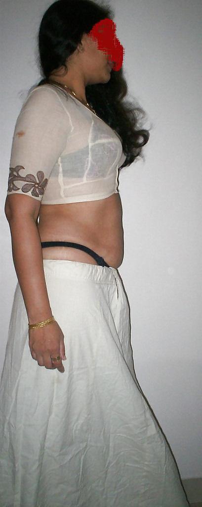 22P Wife in Saree