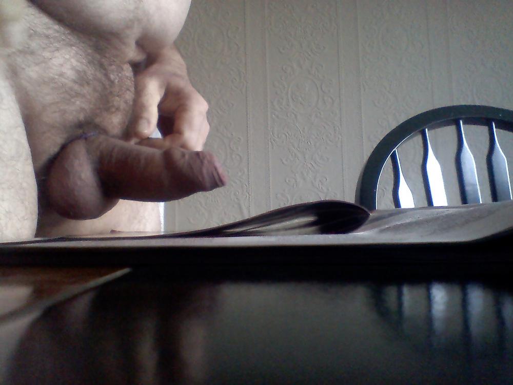20P Me wanking today with spunk shot