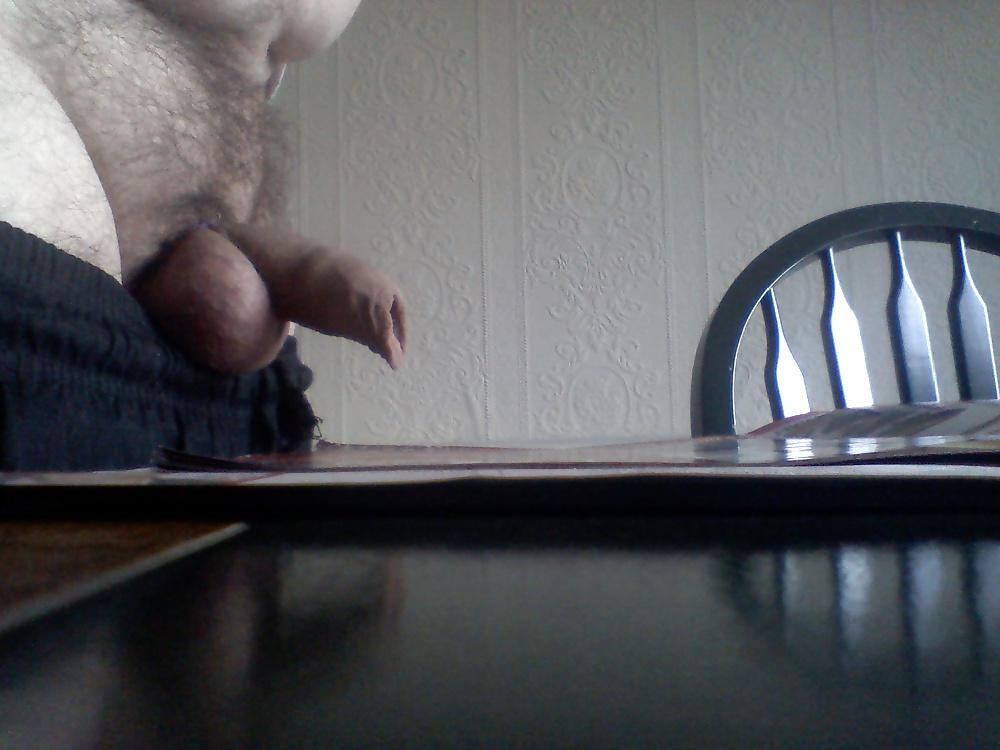 20P Me wanking today with spunk shot