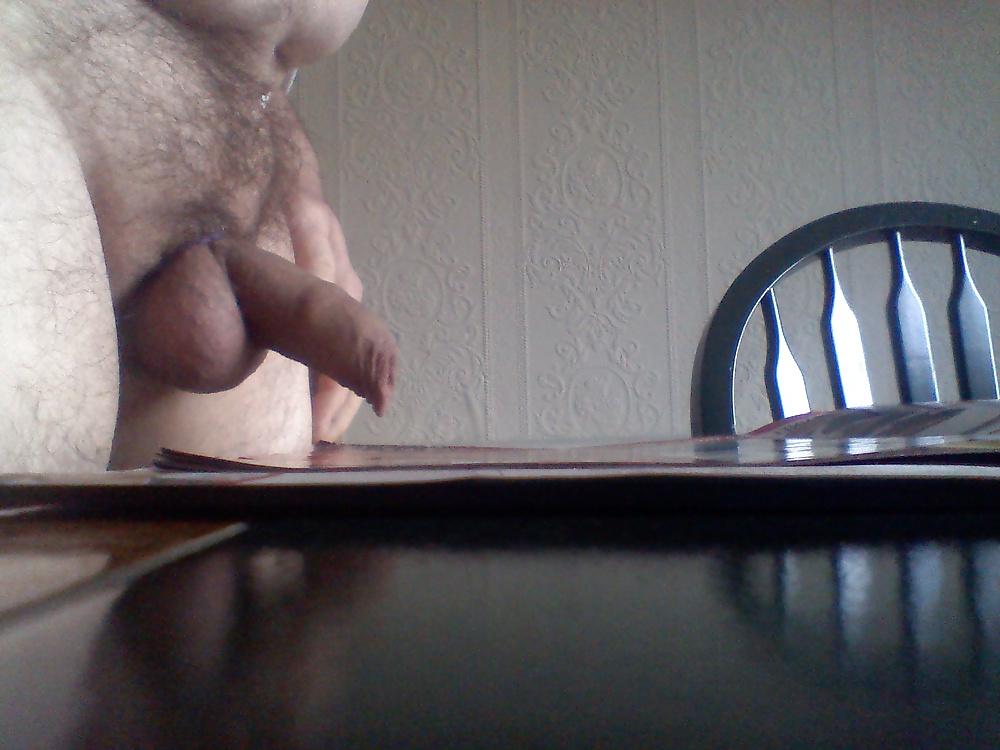 20P Me wanking today with spunk shot
