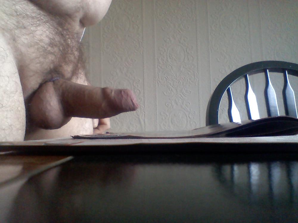20P Me wanking today with spunk shot