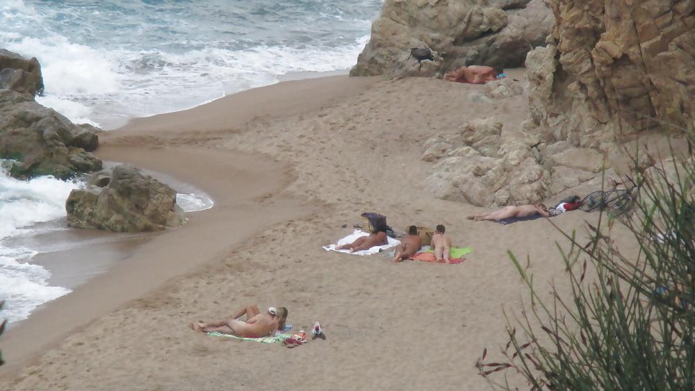 12P Barchelona Nudist Beaches