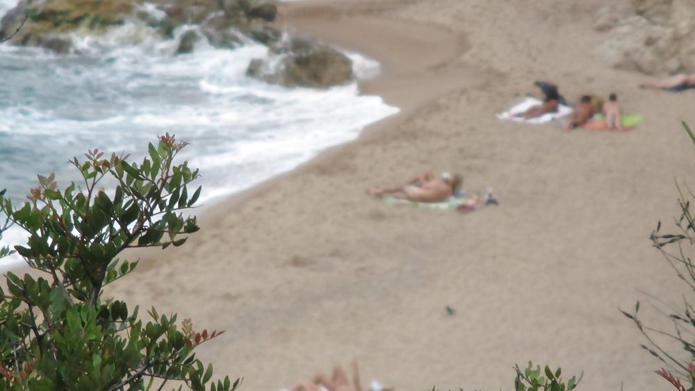 12P Barchelona Nudist Beaches
