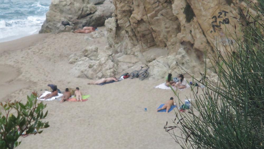 12P Barchelona Nudist Beaches