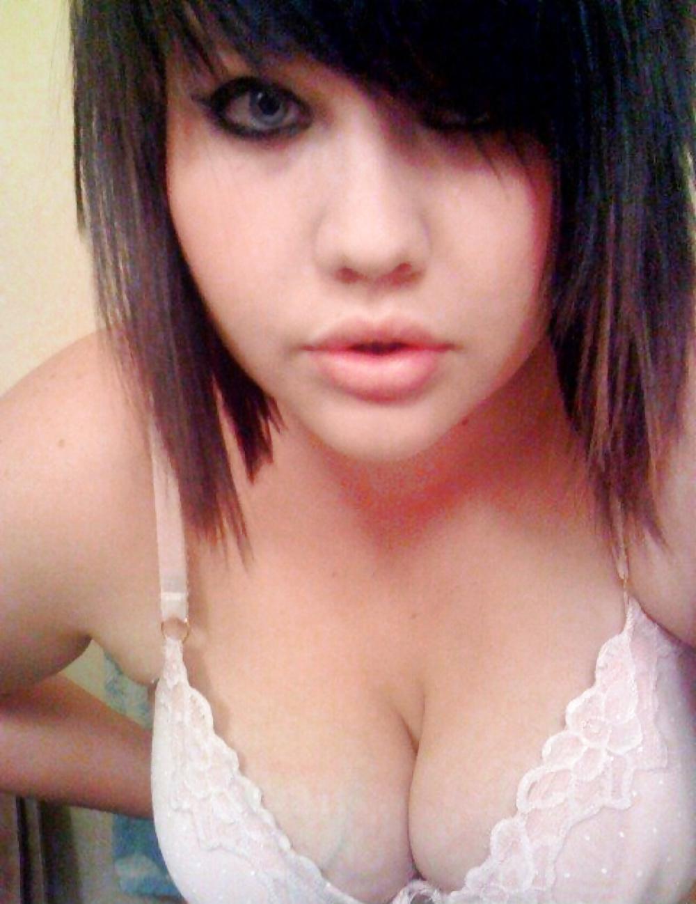 23P Gail Busty Teen Wank Slut