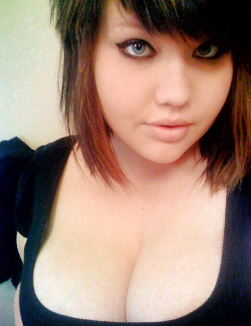23P Gail Busty Teen Wank Slut