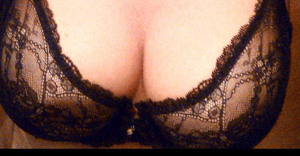 18P Big tits in a fishnet!