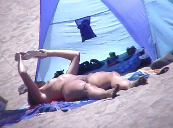 25P Nudist found in net