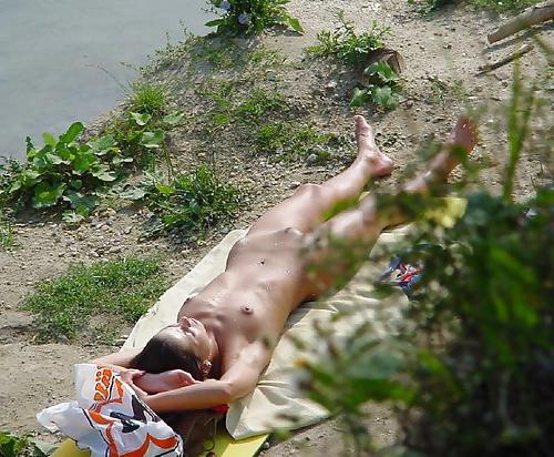 25P Nudist found in net