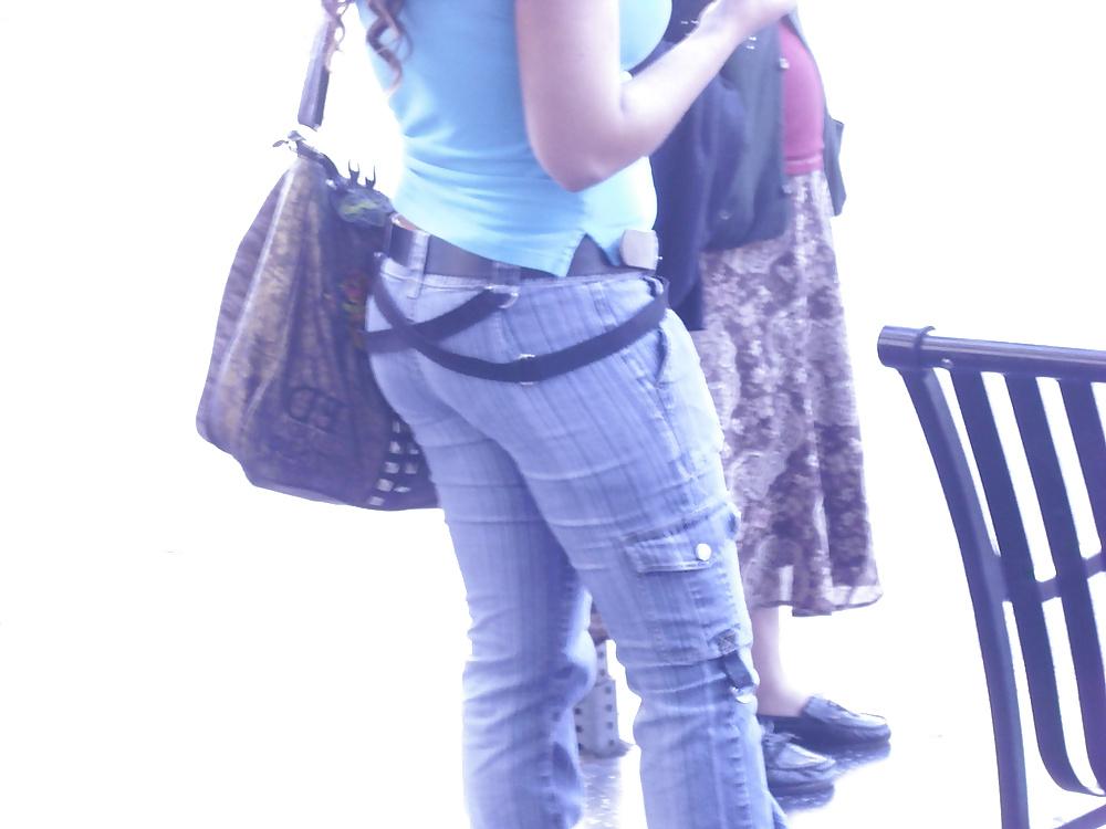 8P Latina teen ass voyeur