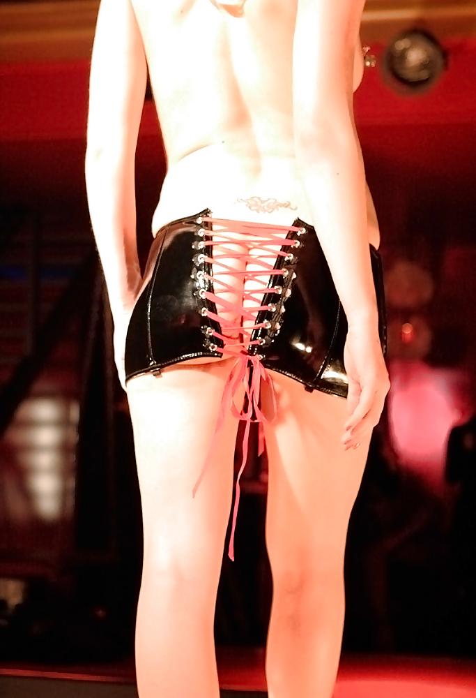 25P For lovers of latex