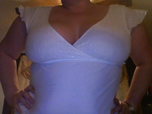 22P Yahoo Slut Wife