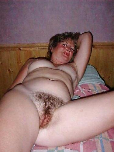 18P Mature & Hairy