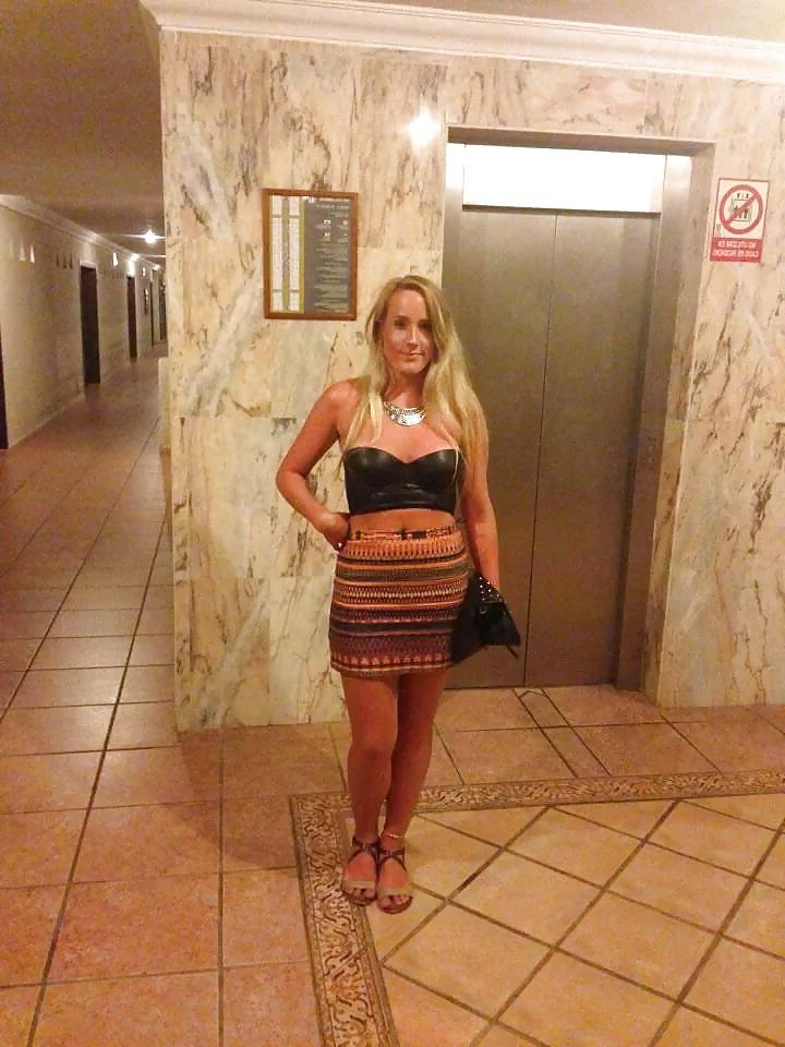 7P British teen blonde emma