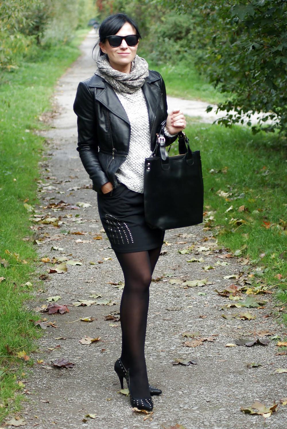 25P Nylon upskirt - STREET VIEW 10