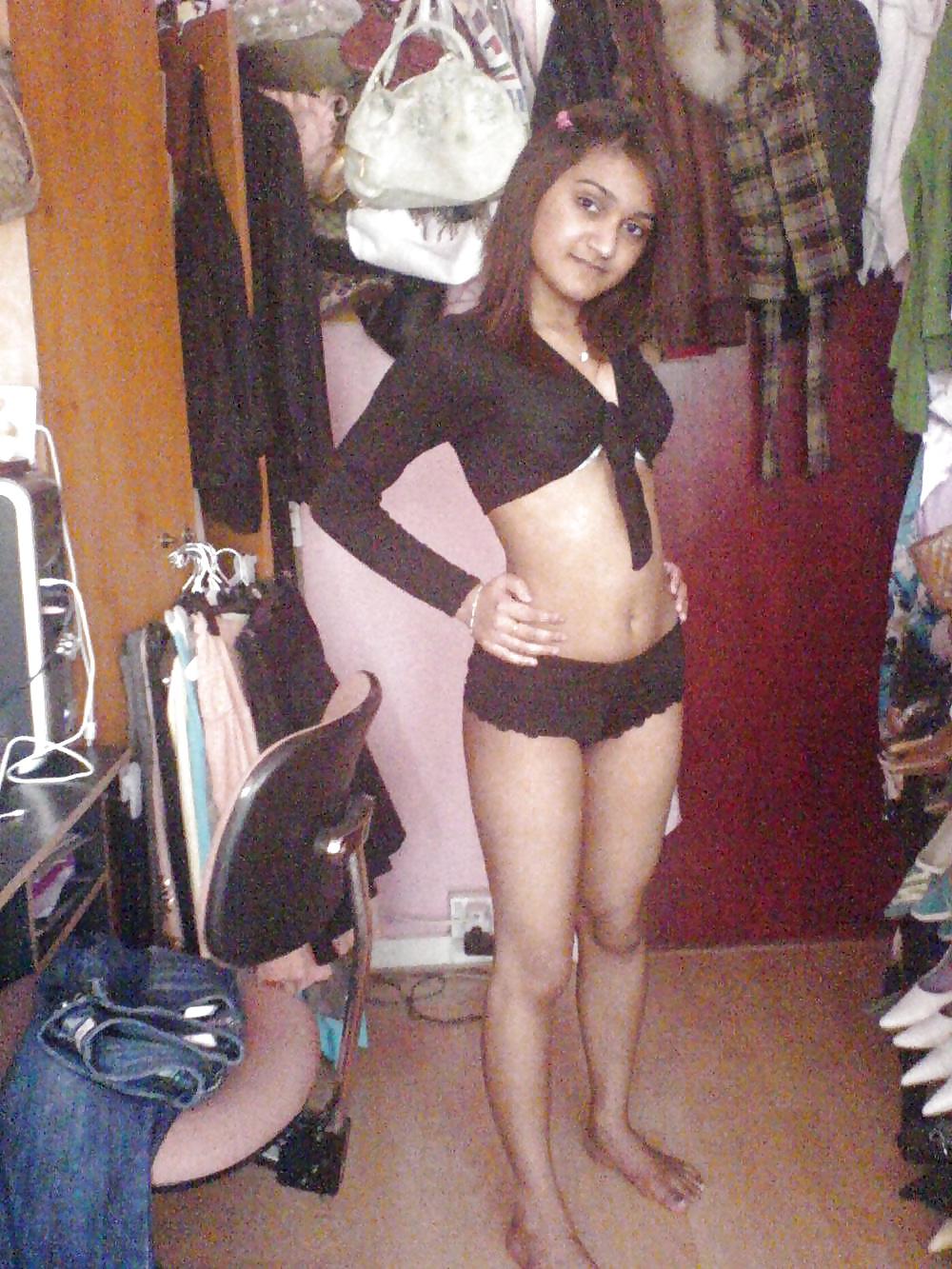 25P Sexy indian girls naked unseen