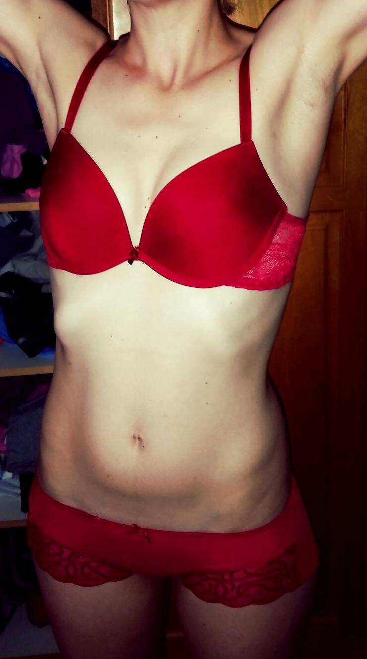 18P Wife in red