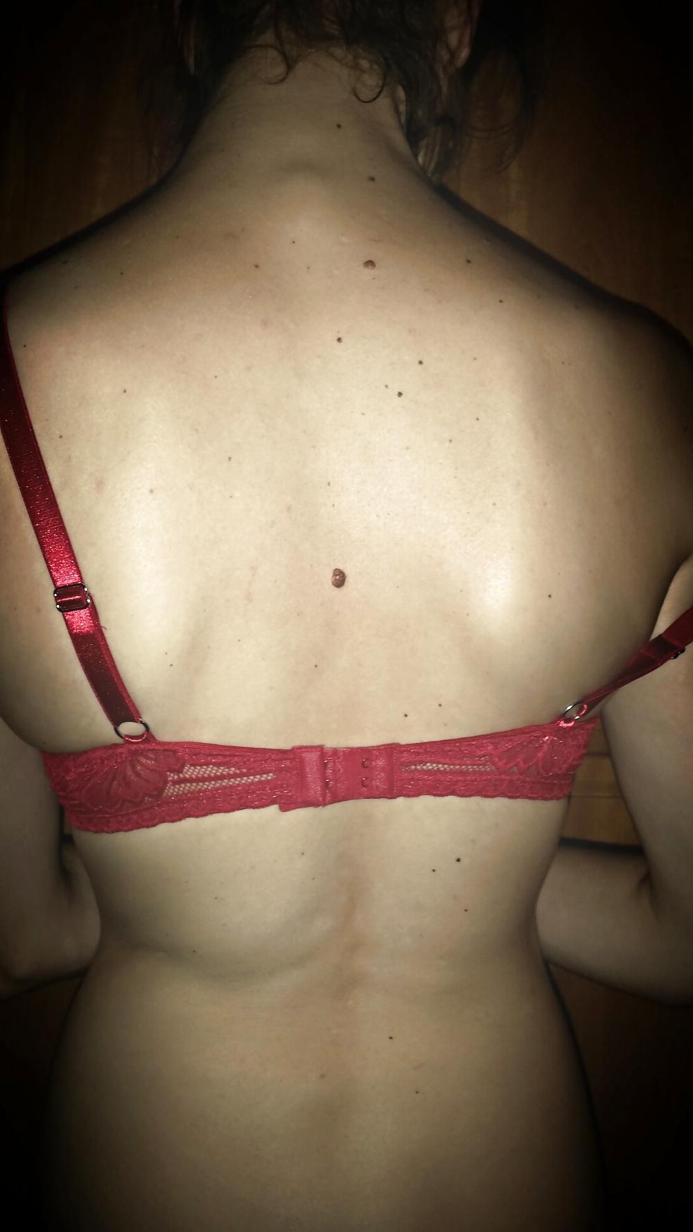 18P Wife in red