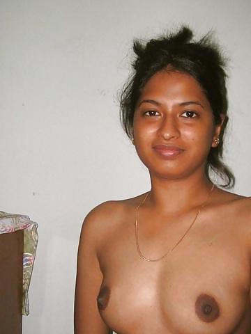 7P Lanka office girls