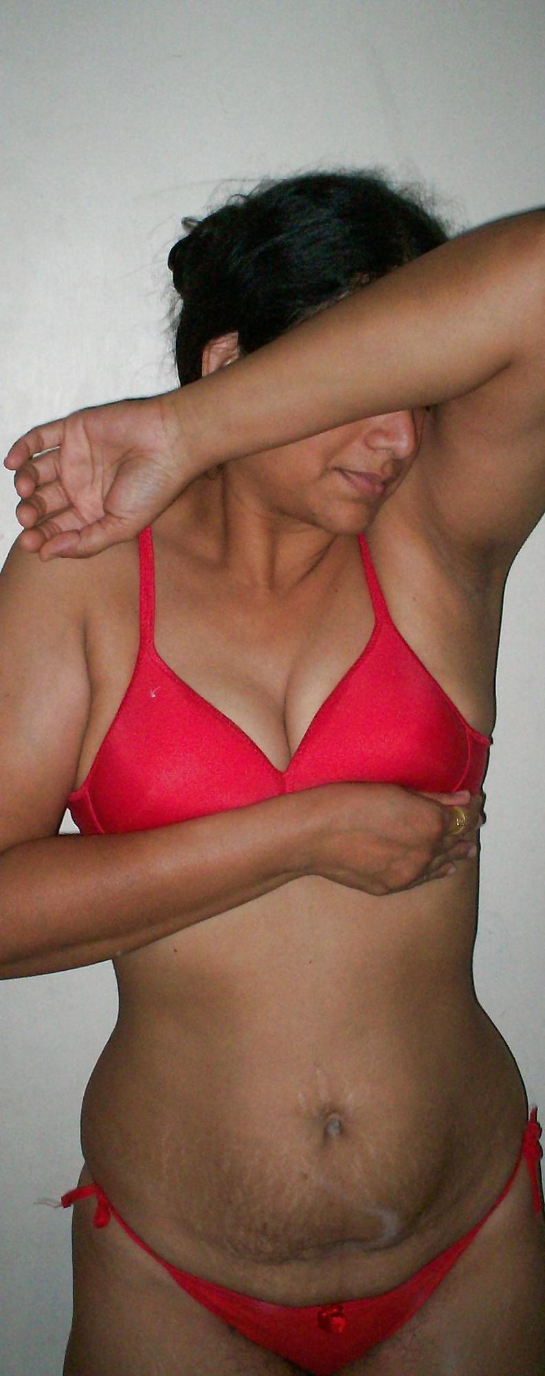 8P Wife in red