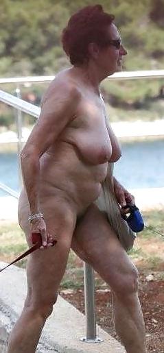 25P Mature Nudist Ladies 19