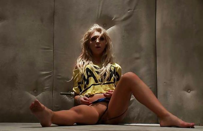 25P Jaelyn Fox bdsm mix