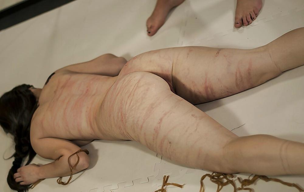 17P Extreme Lesbian BDSM 1
