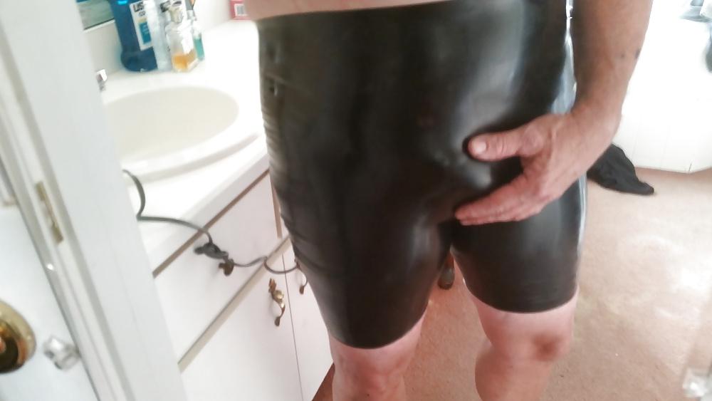 4P New latex pants