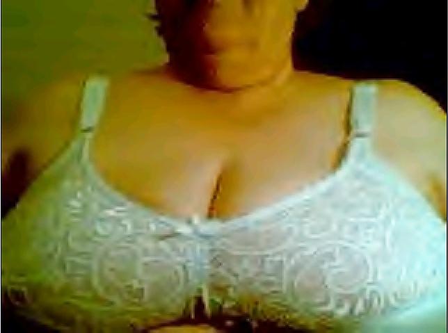 25P Webcam granny 2